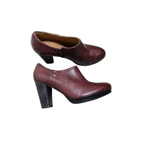 Clarks Artisan Clogs Booties Size Zipper Size 10